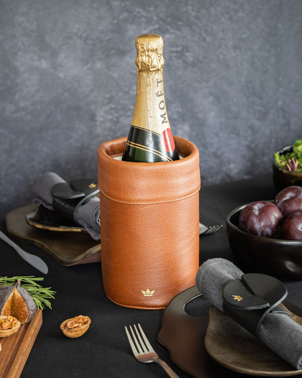 Dutchdeluxes - Handmade - Luxury - Wine cooler - Leather - Proper temperature - Brown