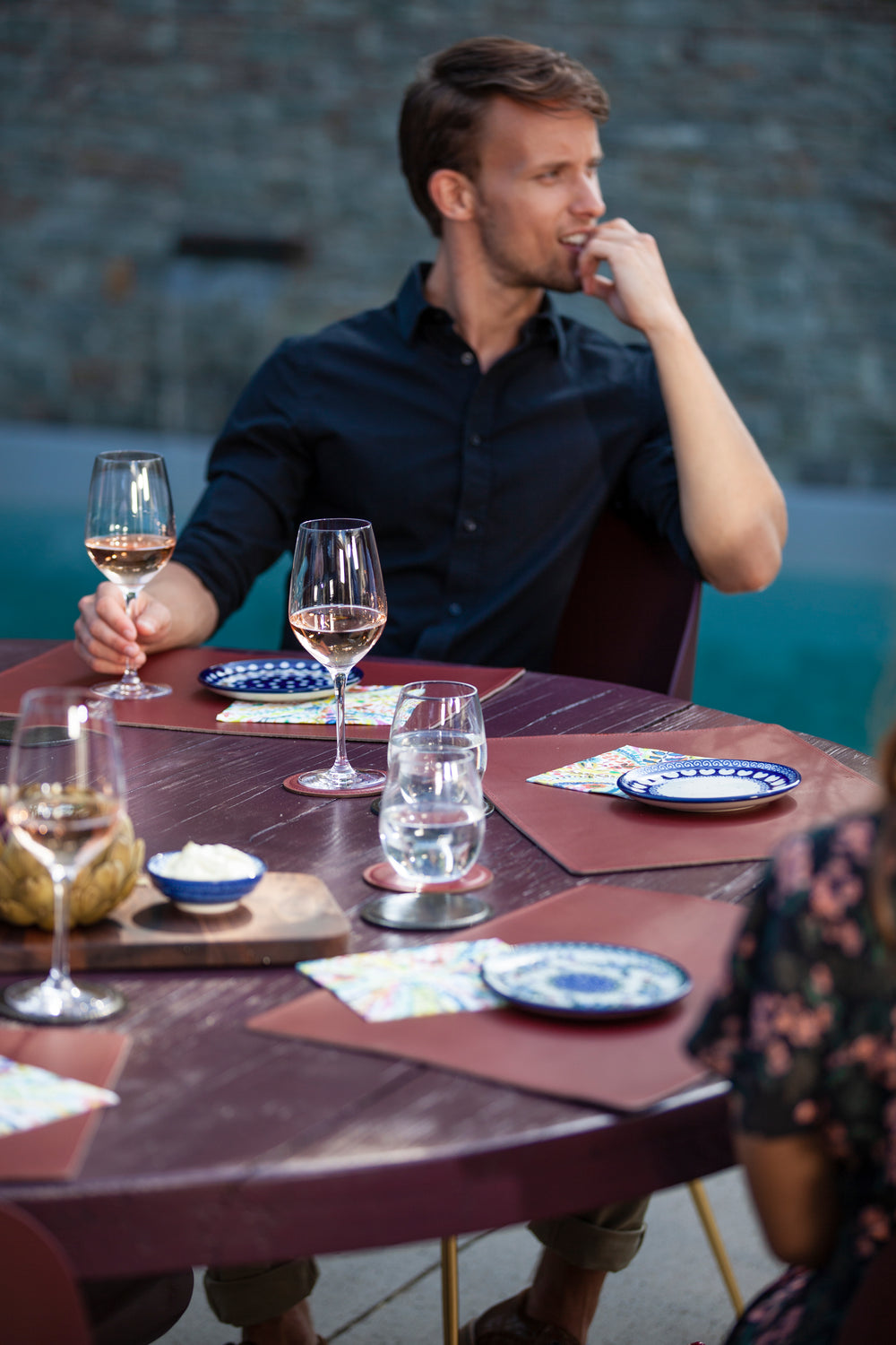 Dutchdeluxes - Full-grain - Leather - Placemats - Per Peice - Durable protection - Luxury - Brown cognac