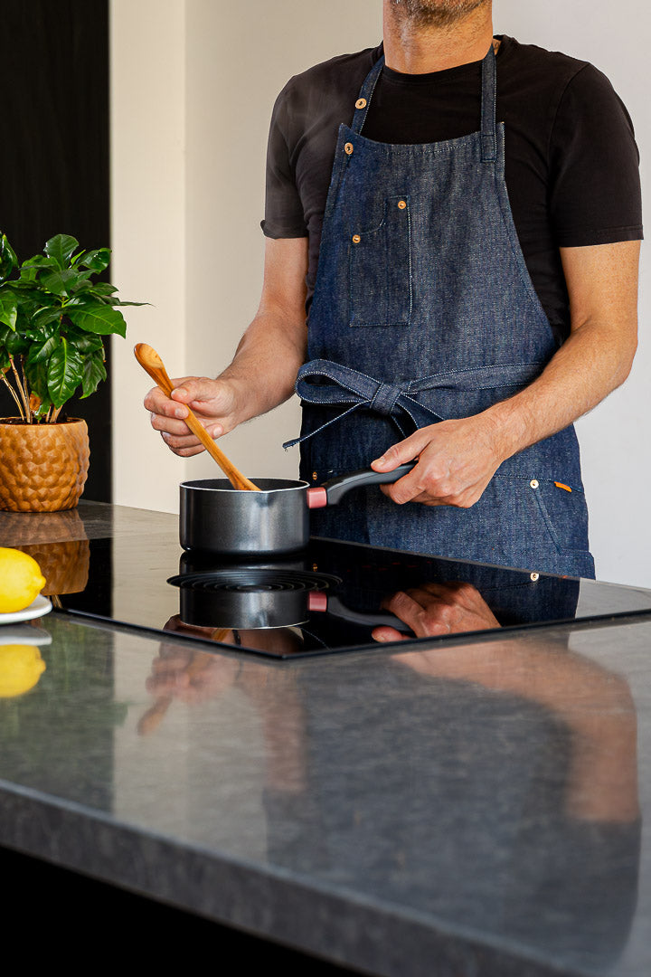 Dutchdeluxes Indigo jeans - Barbecue or kitchen apron - 5 pockets - Blue denim