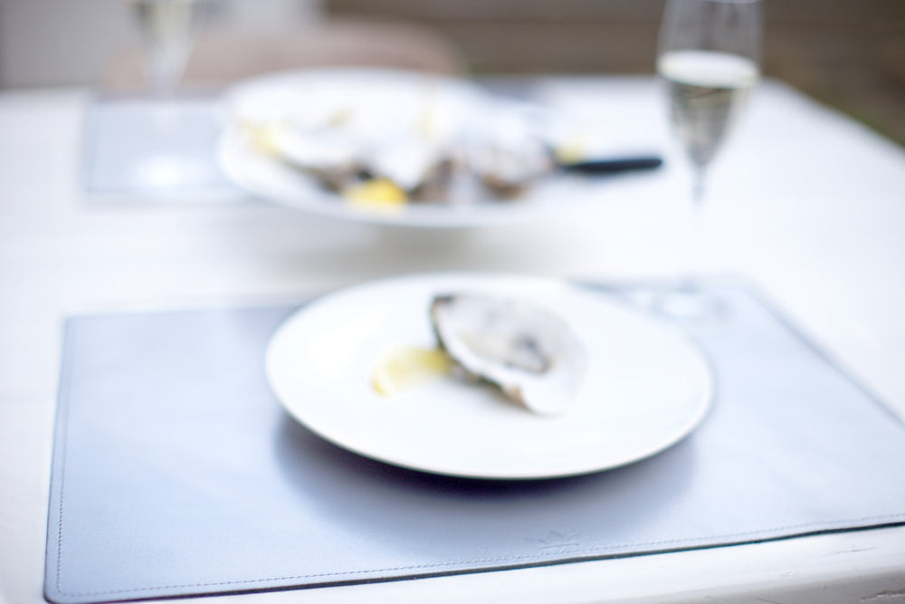 Dutchdeluxes - Handcrafted - Placemat - 1 Piece - Italian nappa Leather - Metallic Grey