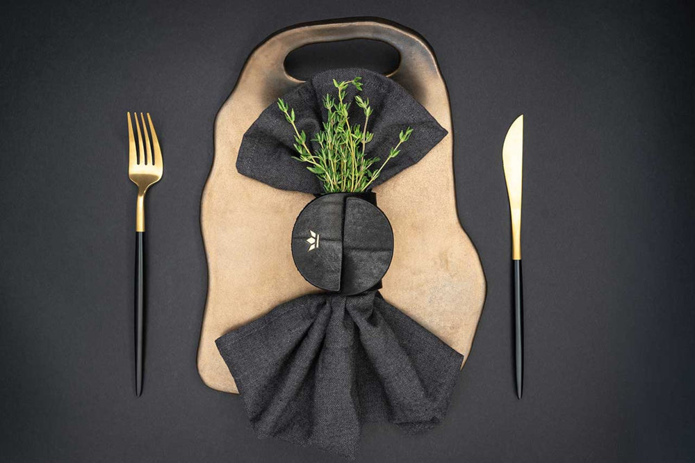 Dutchdeluxes - Napkin Rings - Handcrafted - Leather - 4 Pieces - Vintage Black