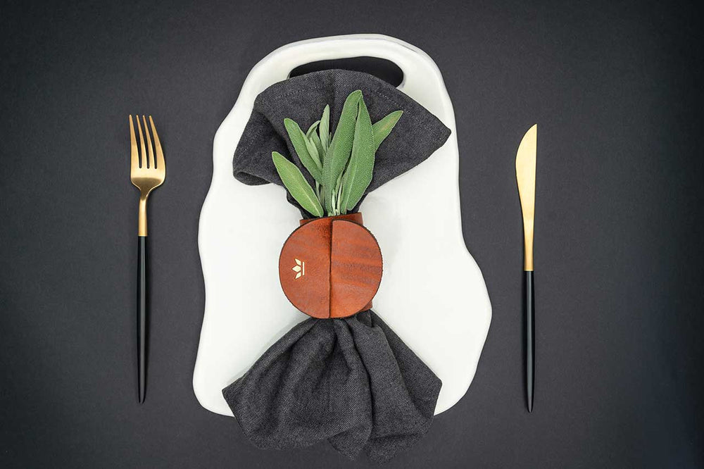 Dutchdeluxes - Luxury - Full grain leather - Handmade - Napkin rings - 4 pieces - Vintage cognac