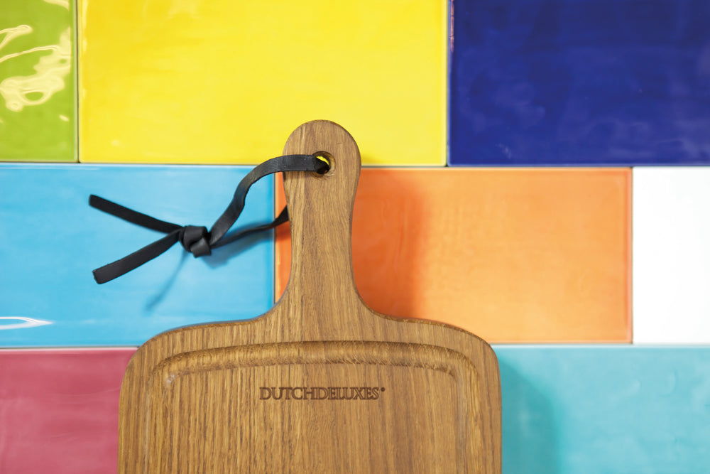 Dutchdeluxes - Handcrafted - Luxury - Barbecue - BBQ - Serving board - Cutting board - 2 Handles - Oak wood - Brown