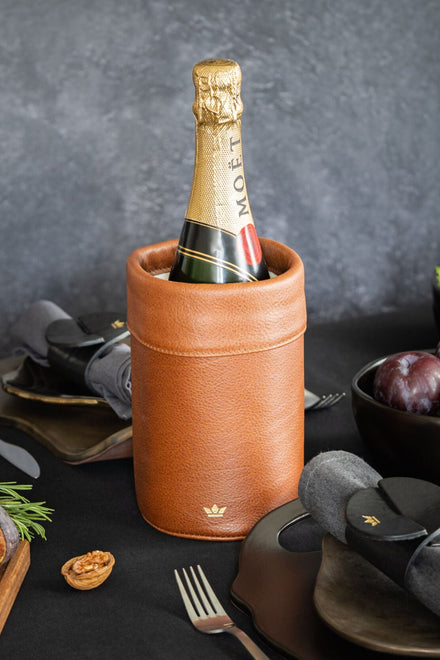 Dutchdeluxes - Handmade - Luxury - Wine cooler - Leather - Proper temperature - Brown