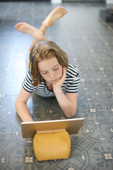 Best Book & Tablet Stand | OAK - Yellow Ochre