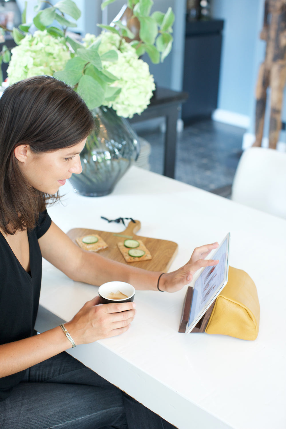 Best Book & Tablet Stand | Walnut - Yellow Ochre