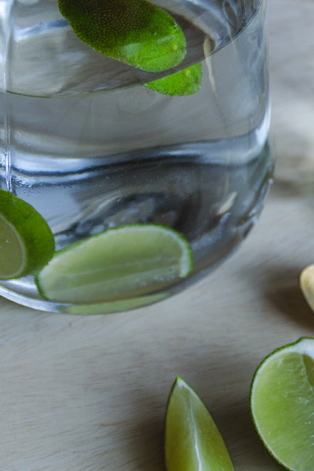 HORECA Patagonia Spülmaschinenfestes Schneide- und Präsentationsbrett aus 100 % Holz – 30 cm - rund