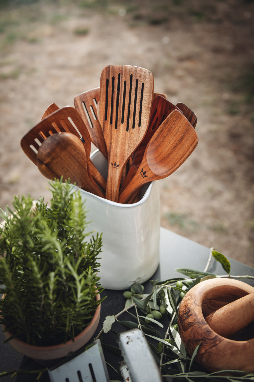 Field Tools LUDENS　Organized Spoon トチ Dutchdeluxes - Giftbox - Acacia Wood - Luxury - Kitchen Set - 8 Kitche
