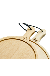 Dishwasher safe Solid wooden cutting and presentation board - Small Round 24,5 Diameter - With Handle - HORECA proof