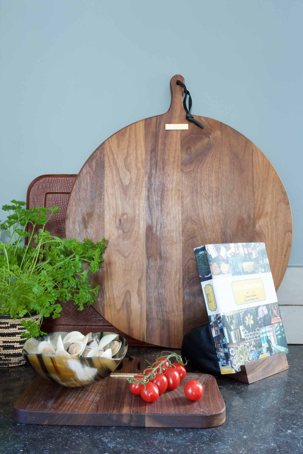 Dutchdeluxes XL - Ronde Broodplank - Walnoothout - Duurzaam - Luxe - 60 cm