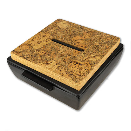 Dutchdeluxes - Handcrafted - Ceramic - Casserole with lid - Cork - 27x24x10 cm - Black